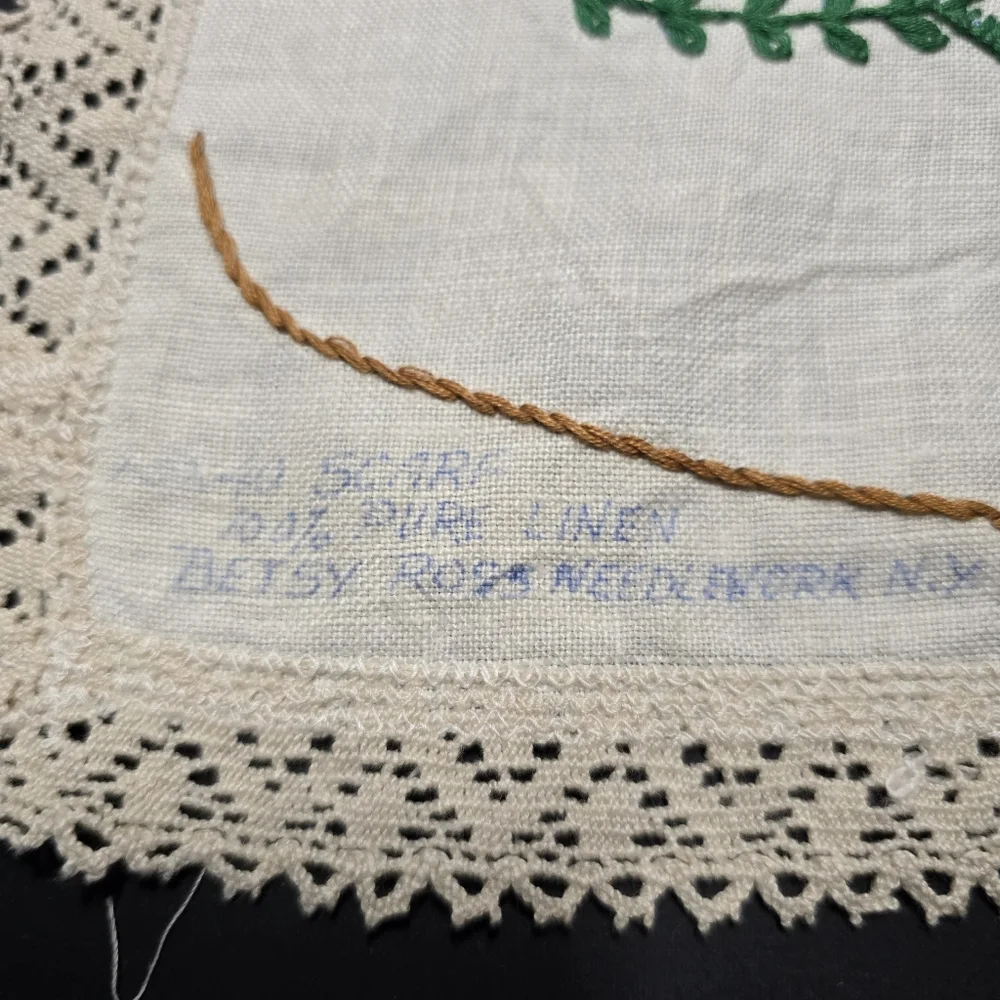 Betsy Ross Needlework NY For EMB Vintage Needlepoint Art Linen Scarf 39